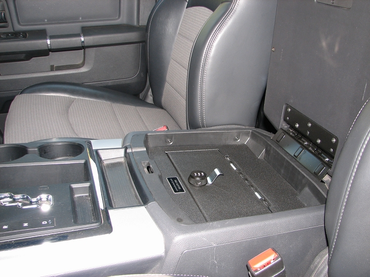 Dodge Ram 2500/3500 Full Floor Console: 2010 - 2018 